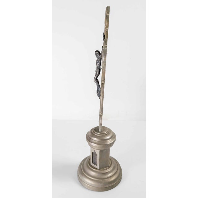Early 20th Century Continental European Gothic Revival Metal Crucifix For Sale - Image 4 of 13