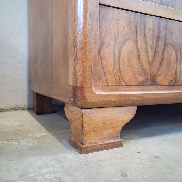 Art Deco Chest of Drawers with Folding Mirror in Walnut Veneer, 1920s For Sale - Image 18 of 18