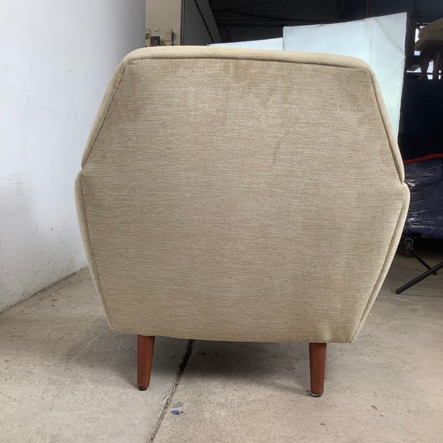 Scandinavian Modern Lounge Chair and Ottoman — Faceted Back, Walnut Legs, Recently Reupholstered, 1960s For Sale - Image 14 of 16