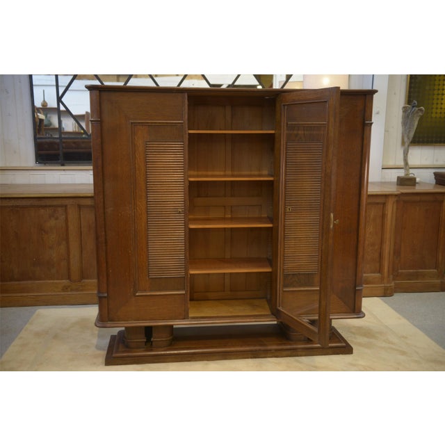 Brutalist Oak Display Cabinet by Charles Dudouyt, 1940s For Sale - Image 11 of 15
