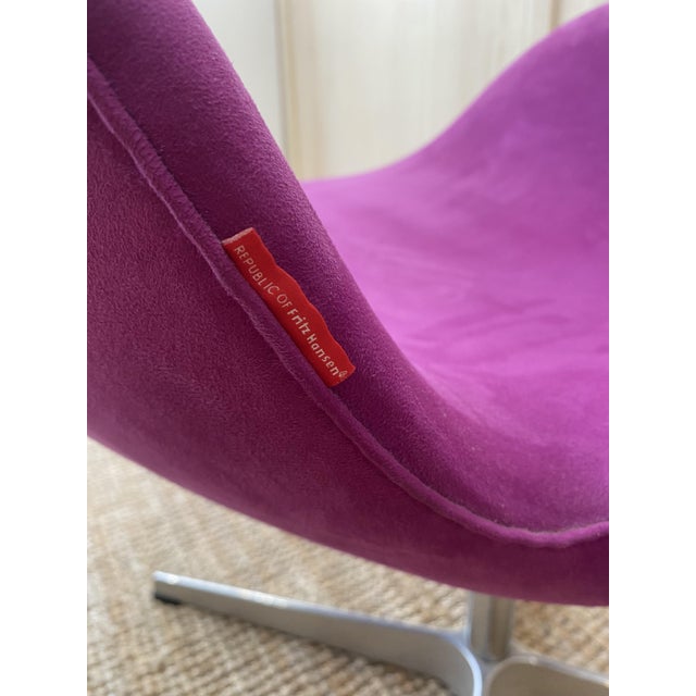 1960s Armchair Swan by Arne Jacobsen for Fritz Hansen, 1960s For Sale - Image 5 of 10