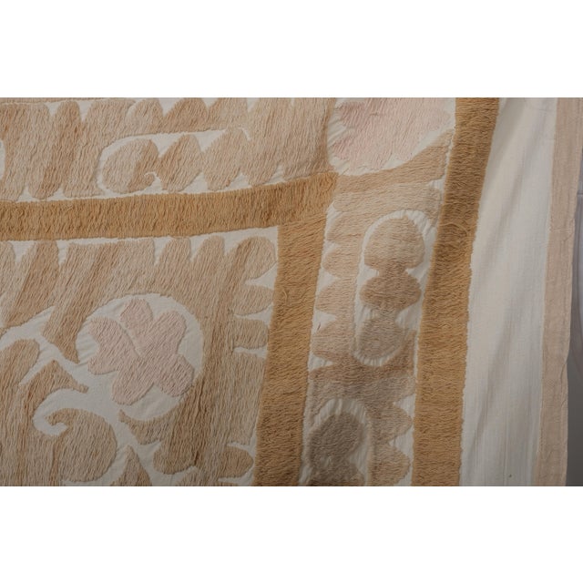 1960s Uzbek Hand Embroidery Beige Suzani Decor 4'6'' X 4'7'' For Sale - Image 5 of 10