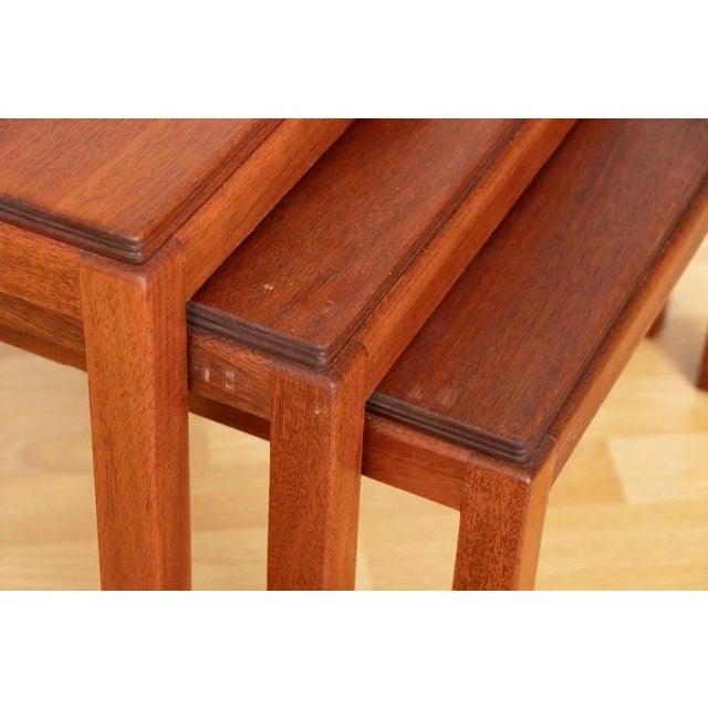 Mid-Century Mahogany Nesting Tables by Gordon Russell, 1960s, Set of 3 For Sale - Image 4 of 8