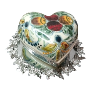 1980s Exquisite Hand Painted Talavera Mexican Folk Art Heart Shaped Trinket Box
