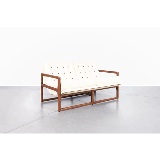 Milo Baughman Mid-Century Modern Walnut Loveseat Attributed to Milo Baughman for Thayer Coggin For Sale - Image 4 of 10