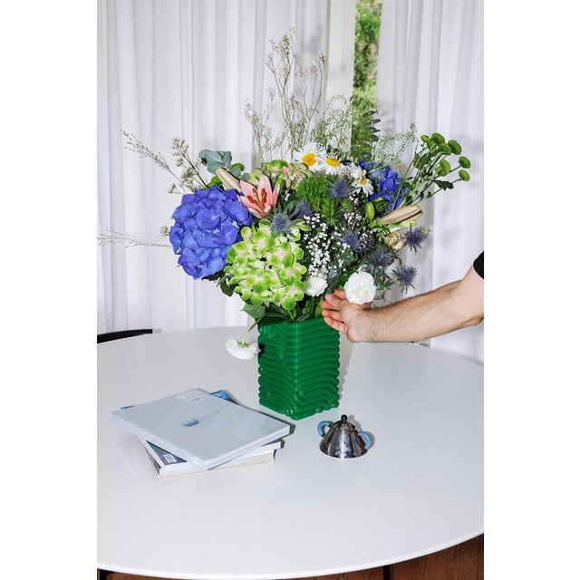 Contemporary Noodle Vase by Gast Studio For Sale - Image 3 of 4