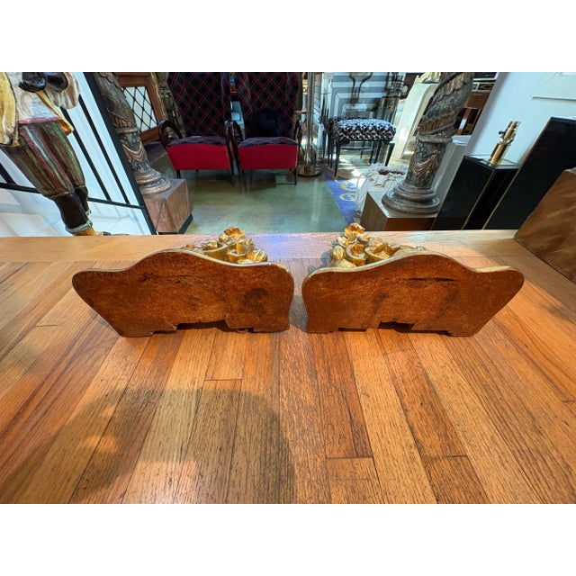 Mid 19th Century Pair of 19th Century Italian Giltwood Wall Brackets For Sale - Image 5 of 10
