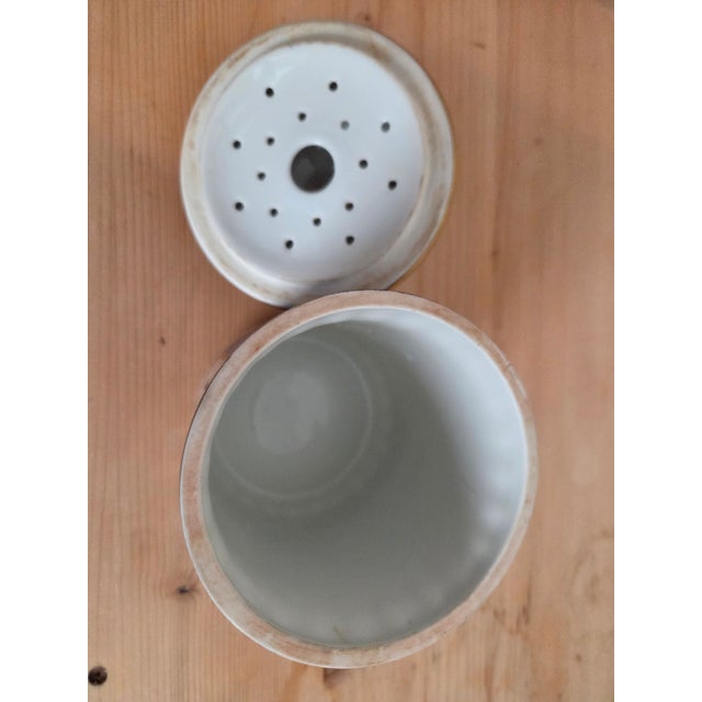 French Late 19th Century French Ceramic Tobacco Pot With Lid For Sale - Image 3 of 4