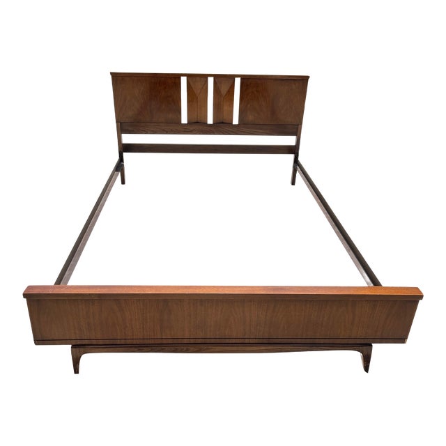1960s Mid Century Modern Walnut Bed Frame | Chairish