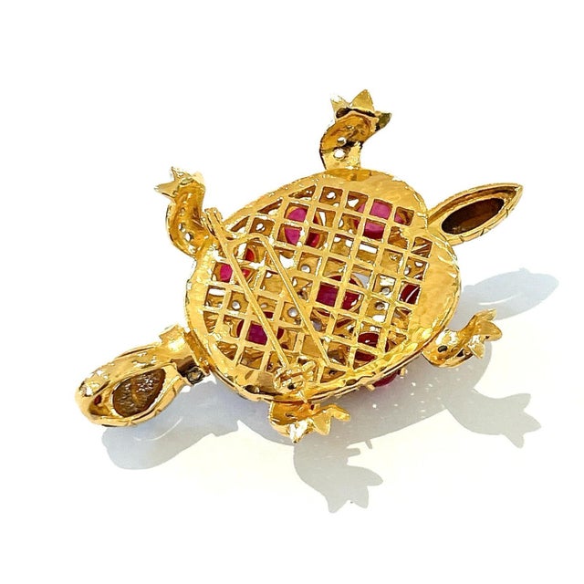 Baroque Bochic "Orient" Vintage Retro Multi Ruby, Diamond & Opal Brooch Set 18K Gold For Sale - Image 3 of 17