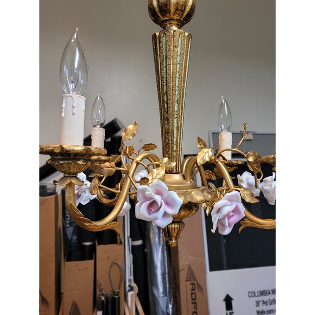 Light Pink Italian Gilt Wood & Porcelain Roses Chandelier For Sale - Image 8 of 9