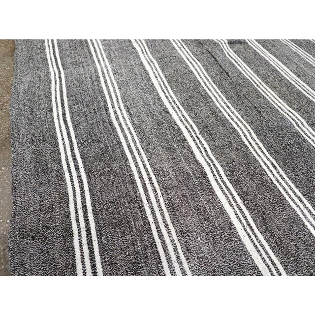 Contemporary Galerie Shabab Collection Mid-20th Century Turkish Flatweave Small Room Size Rug For Sale - Image 3 of 8