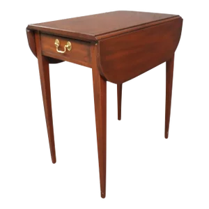 Henkel-Harris Pembrook Mahogany Side Table