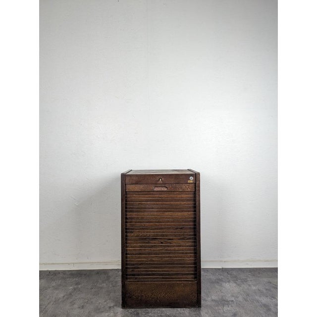 Vintage Filing Cabinet in Wood, in Very Good conditions.