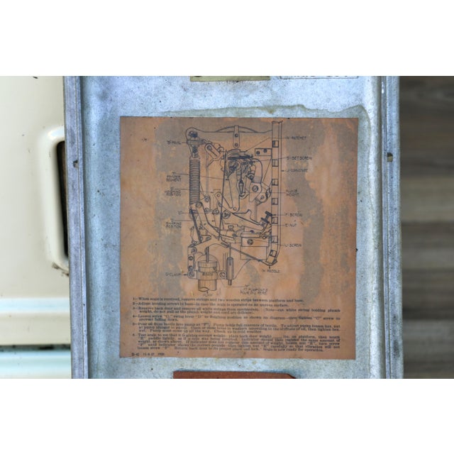 1939 Mills “Trylon” American Art Deco Penny Scale | Model 430 | Chicago For Sale - Image 14 of 15