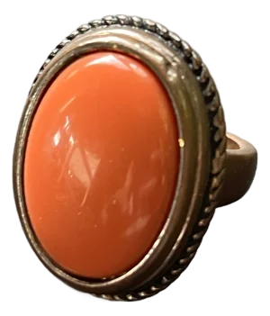 Vintage 1970 Coral Cocktail Ring, Size 7.25