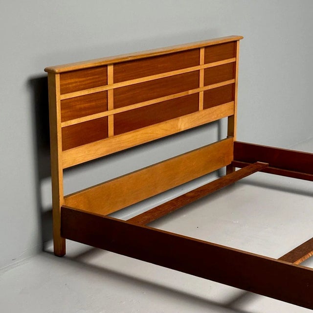 Paul Frankl, Rare Station Wagon Full Bedframe, Mahogany, Maple, Usa, 1950s For Sale - Image 9 of 12