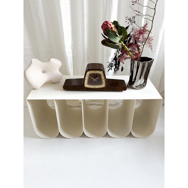 1960s Mid-Century Modern Sculptural Mantel Clock from Hermle, 1960s For Sale - Image 5 of 7