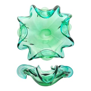 1960s Mid-Century Murano-Style Sommerso Emerald Green Flared Scalloped Bowl For Sale