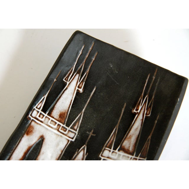 Vintage Mid Century Modern Ceramic Praha / Prague Catchall Bowl by Bartosova Lisbeth for Keramia Znaim For Sale In Providence - Image 6 of 9