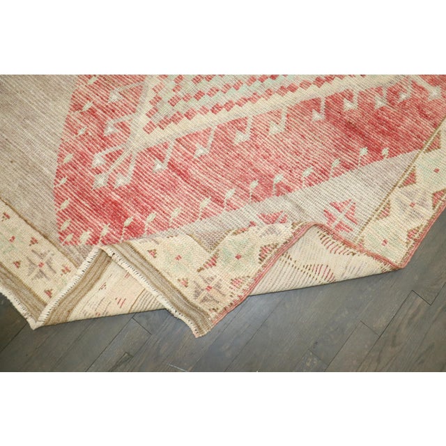 Vintage Primitive Turkish Anatolian Rug - 4'3" x 5'9" For Sale In New York - Image 6 of 8