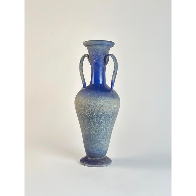 Murano Cobalt Blue Glass Amphora Vase in Scavo Finish by Seguso, Italy, 1970s For Sale - Image 3 of 10