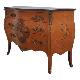 1950s French Louis XV Style Highly Inlaid 3 Drawer Commode For Sale