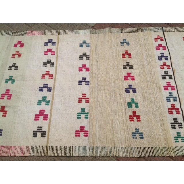 Vintage Turkish Kilim Rug For Sale - Image 4 of 7