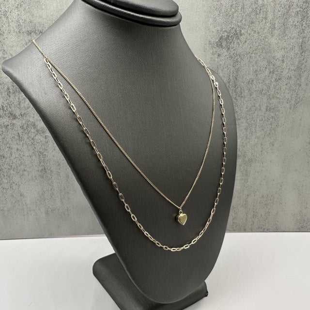 Contemporary Two Layer Heart Necklace 10kt Yellow Gold Paperclip Chain New For Sale - Image 3 of 6