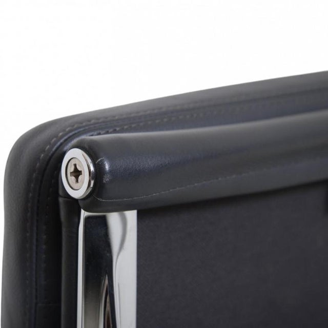 EA-219 Office Chair in Grey Leather by Charles Eames, 2012 For Sale - Image 14 of 18