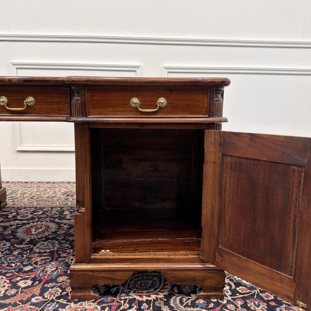 Classic English Double Desk For Sale - Image 15 of 18