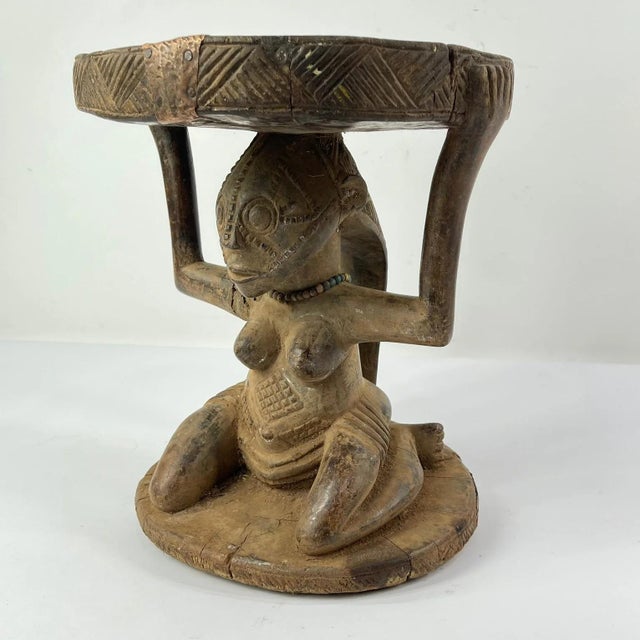 African Early 20th Century Tabwa Figural Stool with Indigenous Repairs For Sale - Image 3 of 10