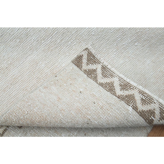 1970s Vintage Handmade Wool Cotton Turkish Beige Runner Rug For Sale In San Francisco - Image 6 of 11