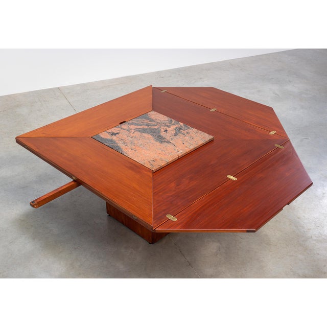 Tan Circular Dining Table by Bob Van den Berghe for Van den Berghe Pauvers, 1976 For Sale - Image 8 of 11