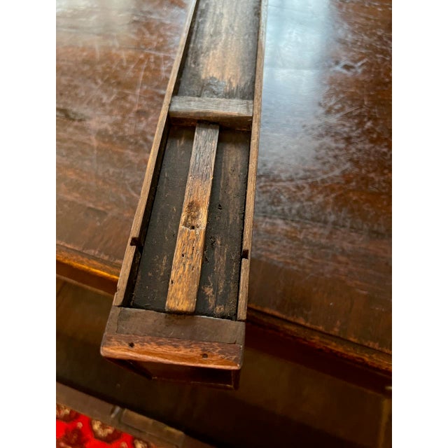 1780 George III Chest of Drawers on Bracket Feet With Brushing Slide & Secret Sovereign Drawer For Sale - Image 9 of 13