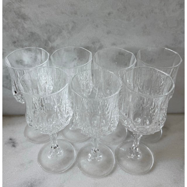 Cristal d' Arques Set of 7 Cristal d'Arques Longchamp Wine Glasses For Sale - Image 4 of 9