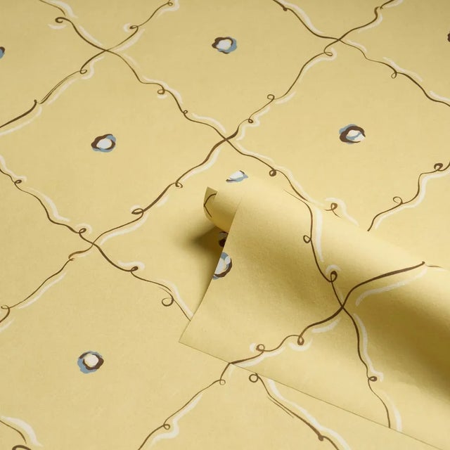 Schumacher Schumacher x Backdrop Colette Wallpaper In Light Yellow For Sale - Image 4 of 5