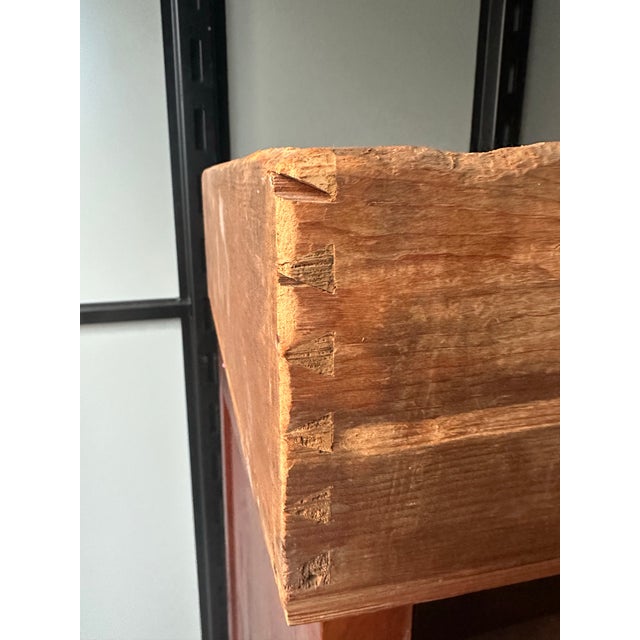 Antique American Federal Mahogany Chest of Drawers, Circa 1820 For Sale In New York - Image 6 of 9