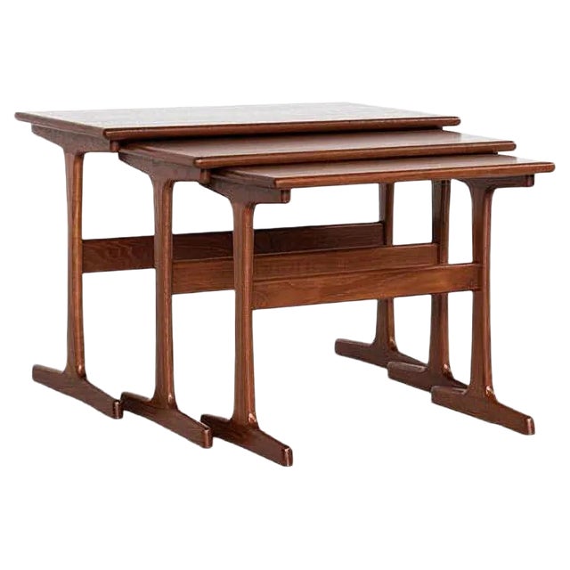 Midcentury Danish nest of 3 side tables in teak by Kai Kristiansen for Vildbjerg For Sale