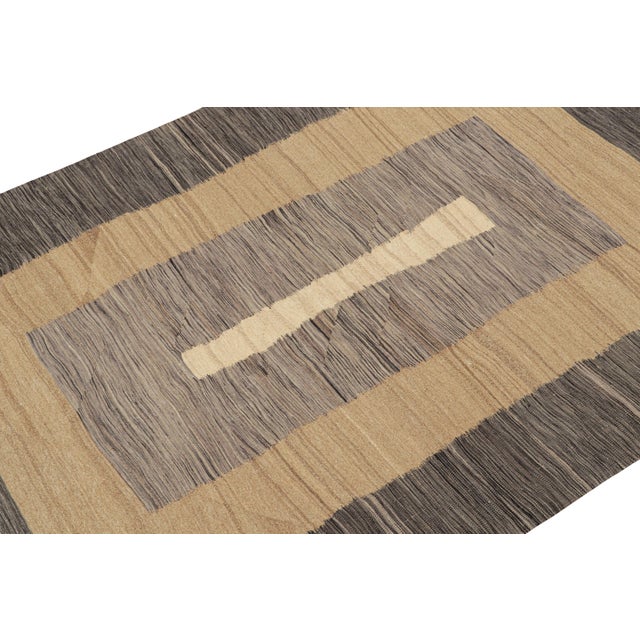 2010s Rug & Kilim’s Contemporary Persian Kilim in Gray and Beige-Brown Geometric Patterns For Sale - Image 5 of 7