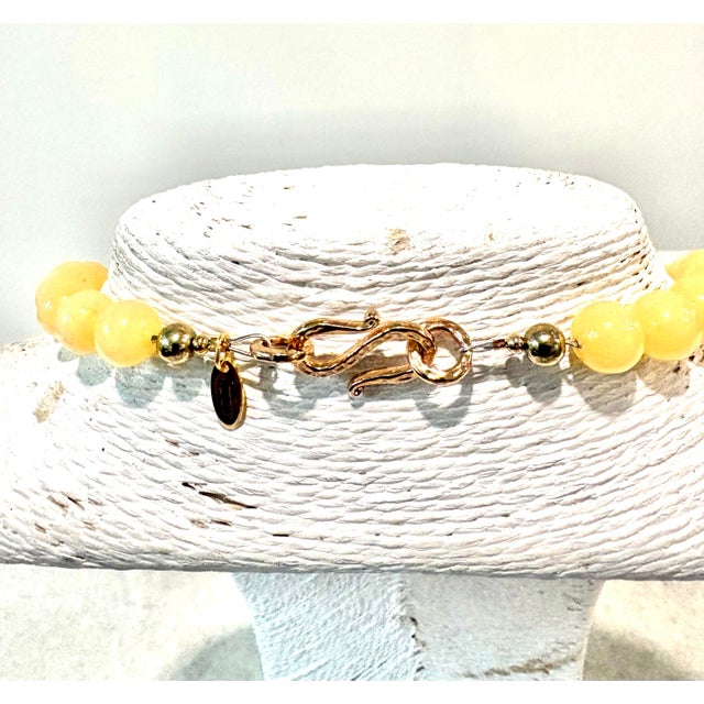 Yellow Jade Beaded Necklace With Gold Tone Clasp Design by Matthew Izzo For Sale - Image 4 of 4