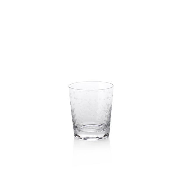 Serve your guests in a more elegant fashion with these classic and stylish old fashioned glasses. Featuring a unique leaf...