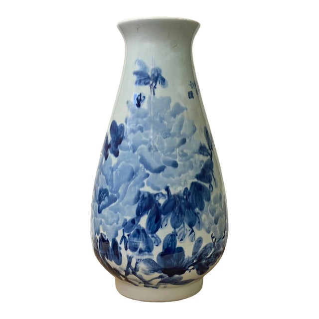 Asian Peony Flower Painter Prosperity and Wealth Blue and White Porcelain Tall Vase For Sale