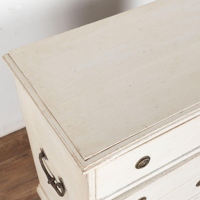 19th Century White Swedish Pine Chest of Four Drawers For Sale - Image 4 of 15