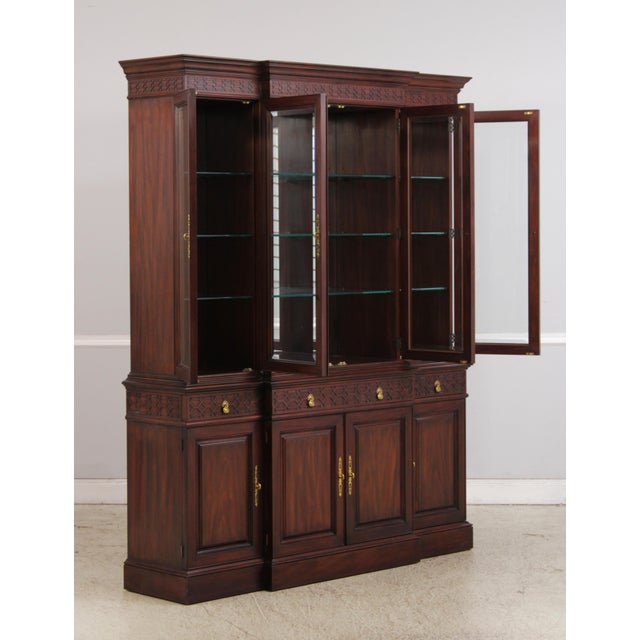 Henkel Harris Henkel Harris Model 2386 Mahogany Breakfront For Sale - Image 4 of 18