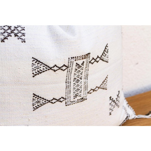 1990s Frost White Cactus Silk Moroccan Pillow For Sale - Image 5 of 8