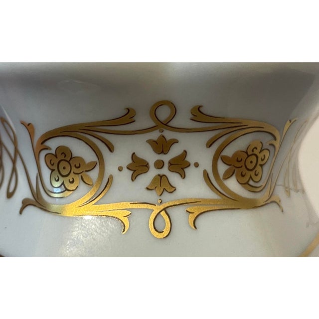 Vista Alegre Vista Alegre Maria Francisca, Duchess of Coimbra Salt Cellar For Sale - Image 4 of 5