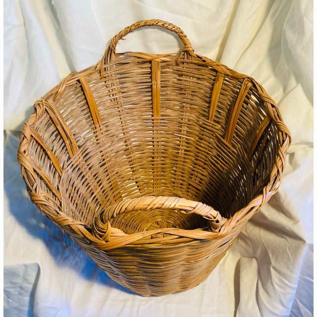 1960s 1960s Vintage Round Woven Wrapped Willow Basket For Sale - Image 5 of 8