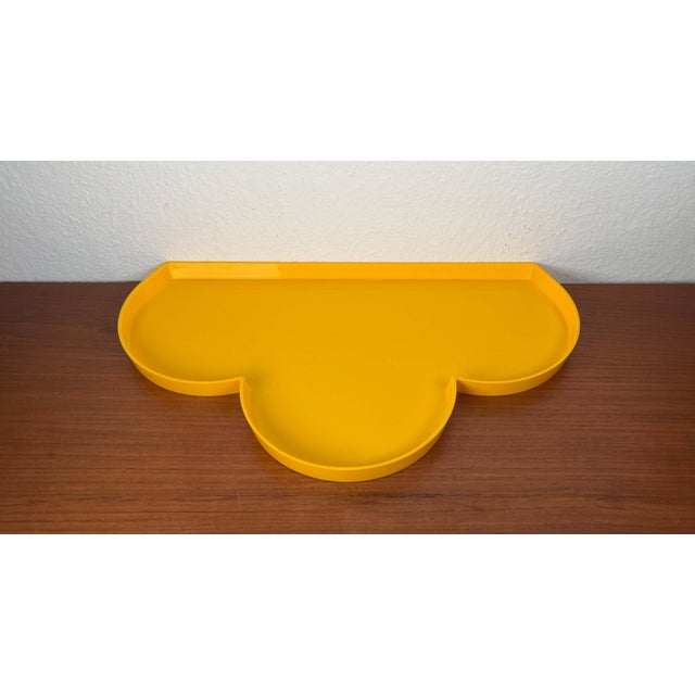 Yellow Postmodern Italian Yellow Plastic Tray from Guzzini For Sale - Image 8 of 18
