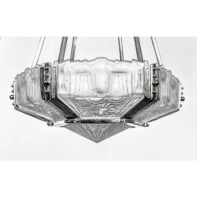 French Art Deco Pendant Chandelier by Hugue For Sale In New York - Image 6 of 9